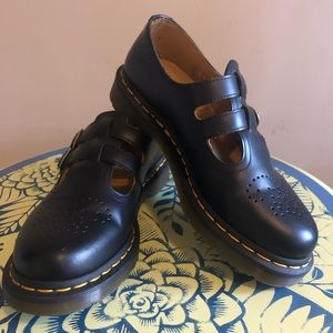 Dr Martens 8065 Black Mary Jane Sz 8 EUC